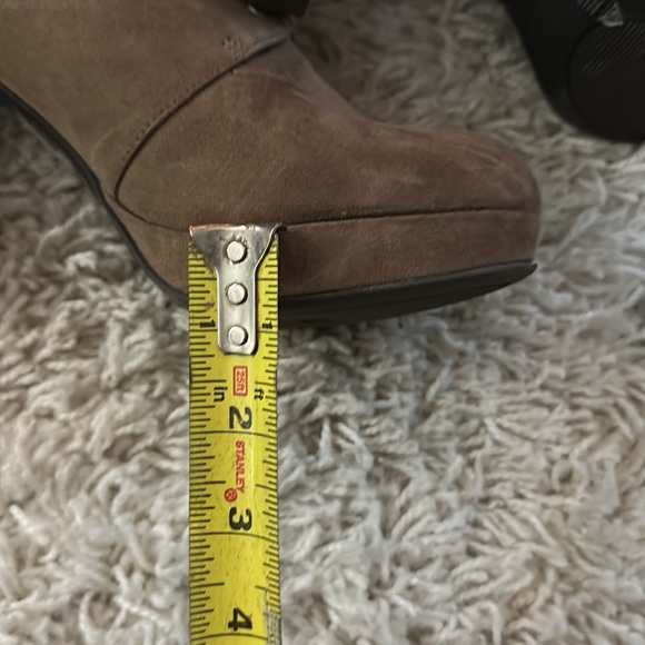 Taupe suede lace up platform booties - Picture 8 of 8